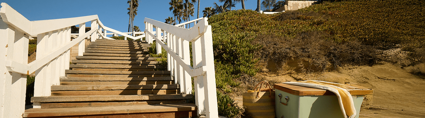 img-desktop-cta-bg-review-more-bio